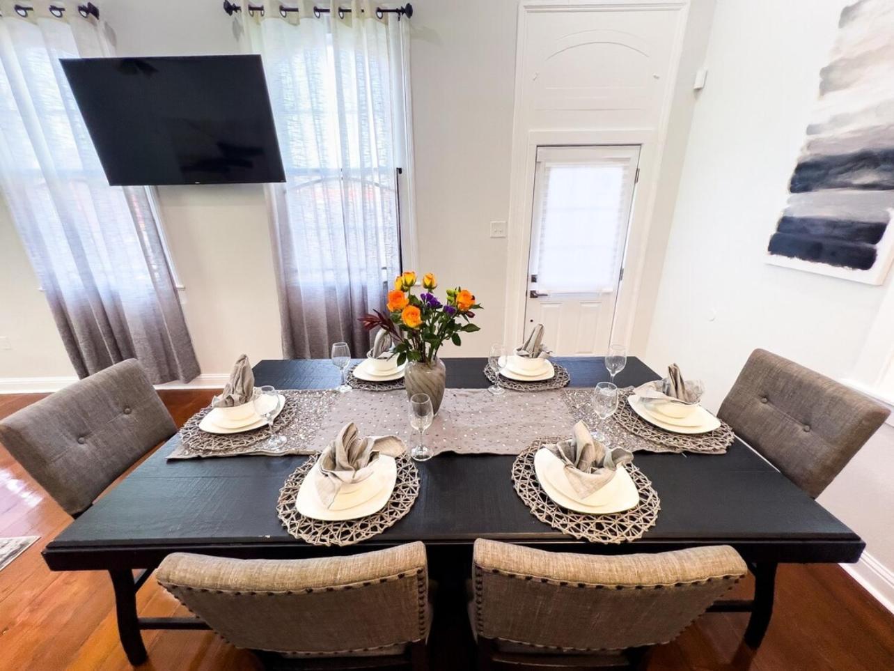 Holiday home Entire House Minutes From French Qtrbourbon St *