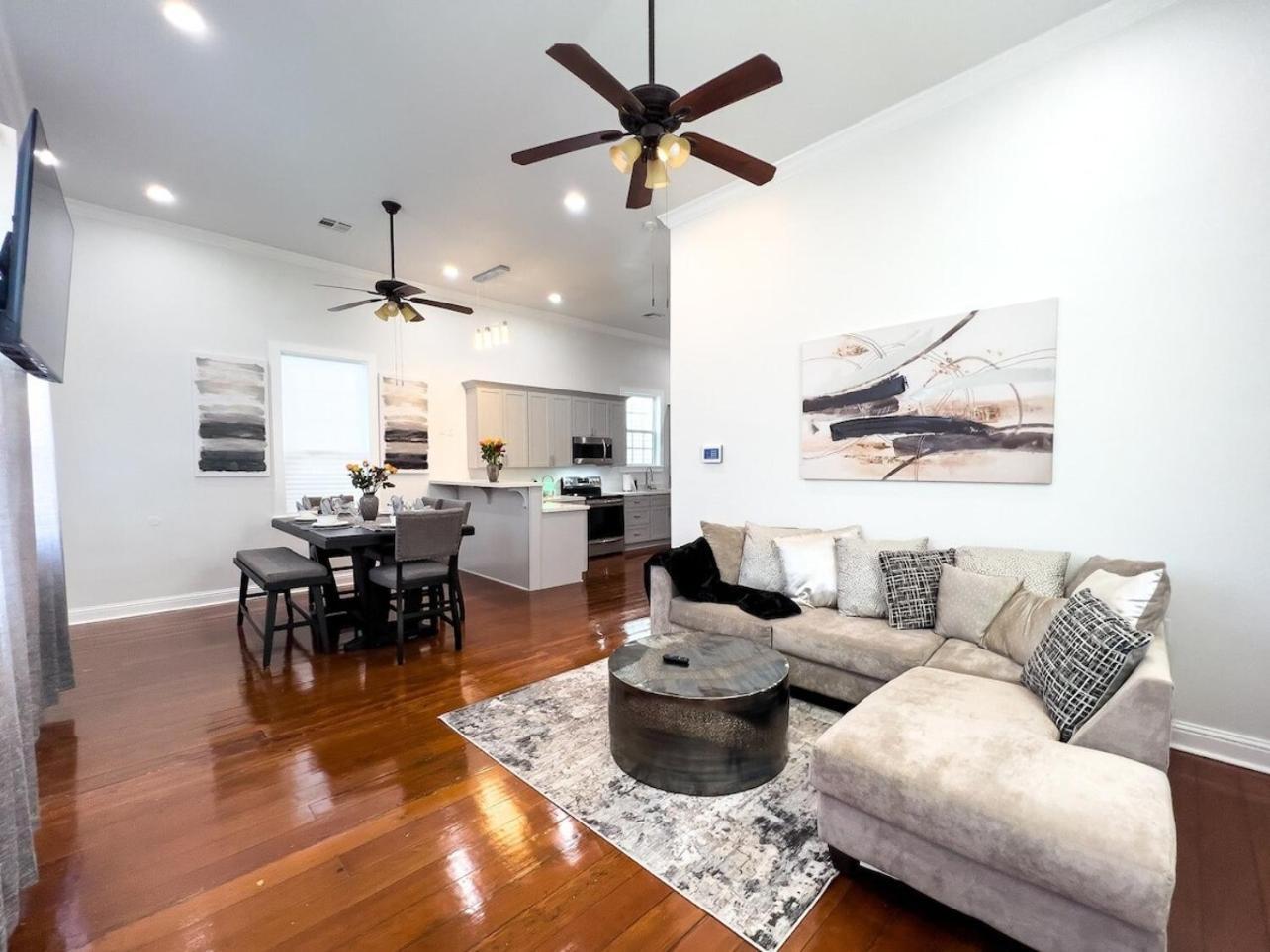 Entire House Minutes From French Qtrbourbon St Holiday home New Orleans